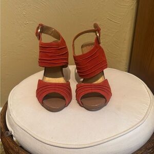 Seychelles Scarlet Ruched Heels